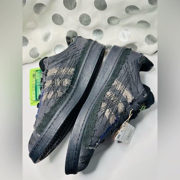 Adidas - Picture 7 of 12